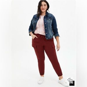 Relaxed Fit Jogger Stretch Challis Mid-Rise Cargo Pocket Pant